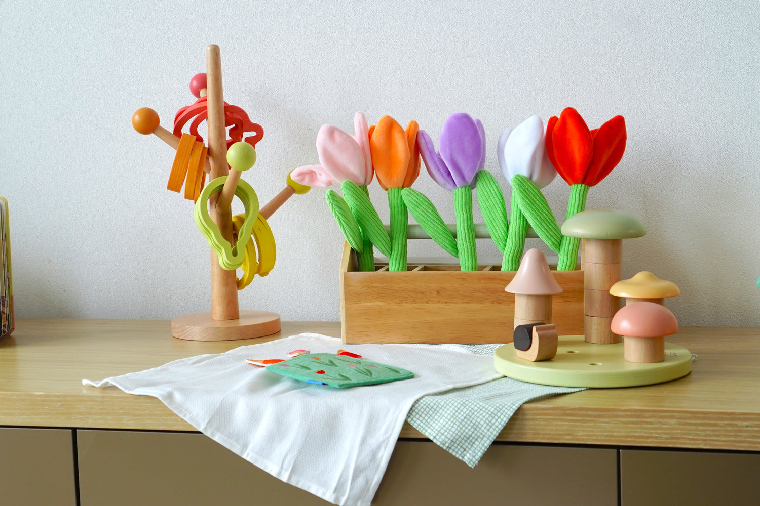 Why science says having less toys is better for learning and playing - Learning Time HK