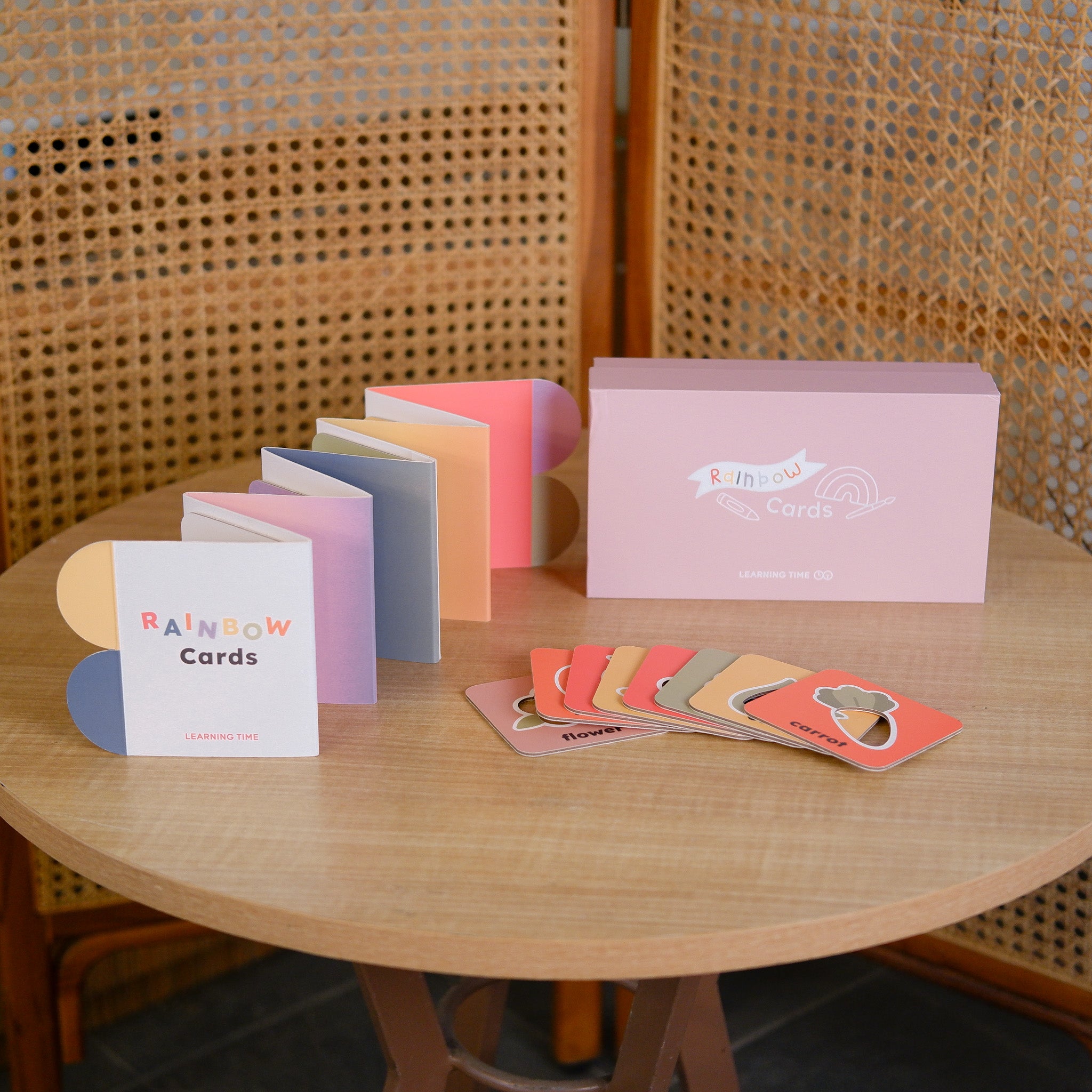 彩虹配對卡