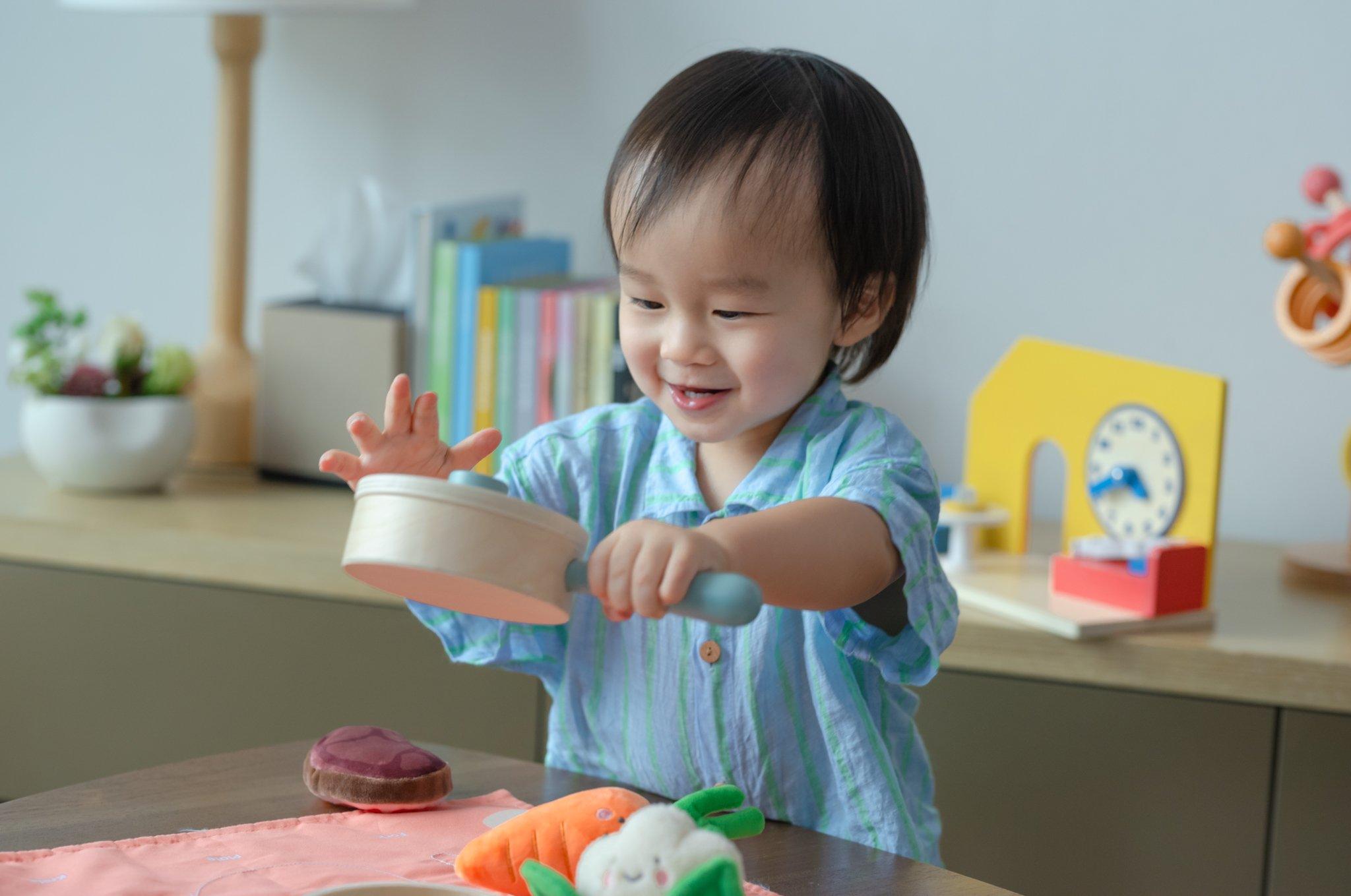 Is it time to start worrying if your child hasn't started talking? - Learning Time HK