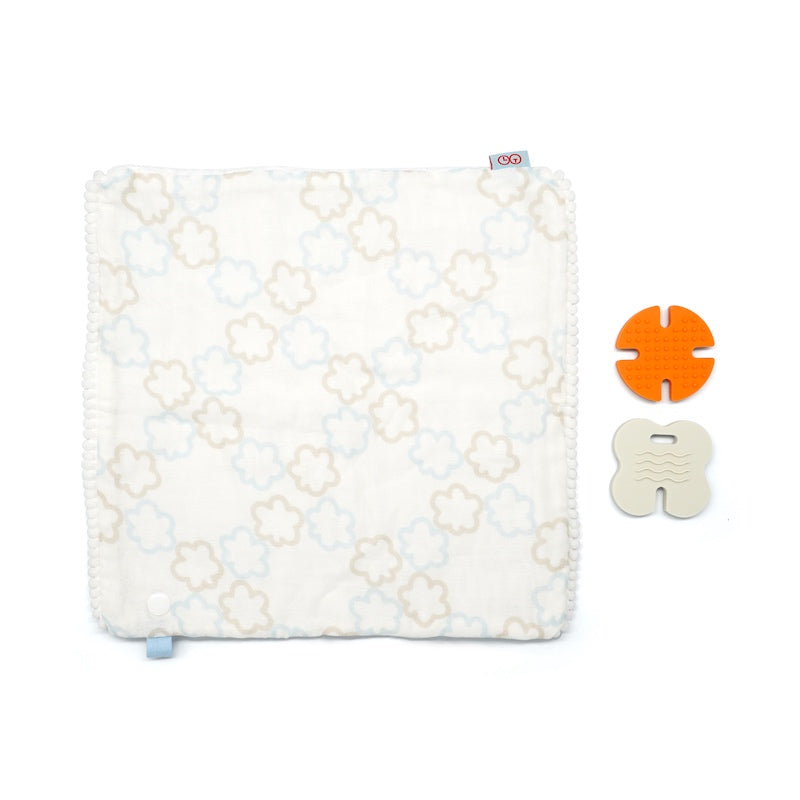 The Newborn Kit - Teether Disks and Play Cloth